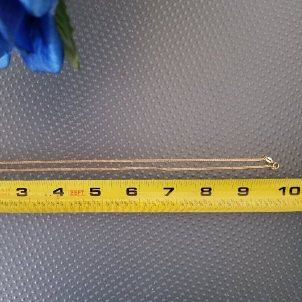 Gold necklace 20inches - Picture 4 of 17